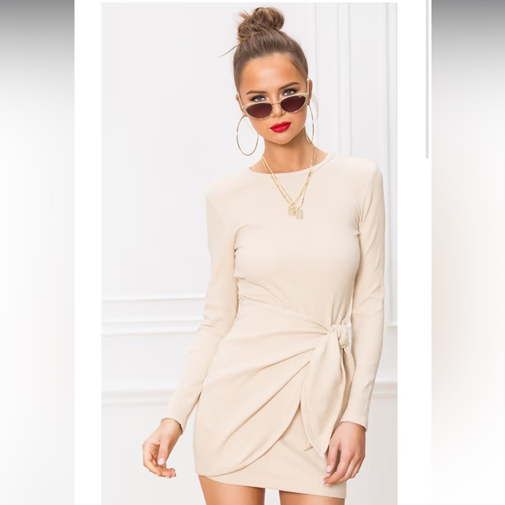 NWT REVOLVE Superdown Dana Wrap Mini Dress in Camel. Size XS.